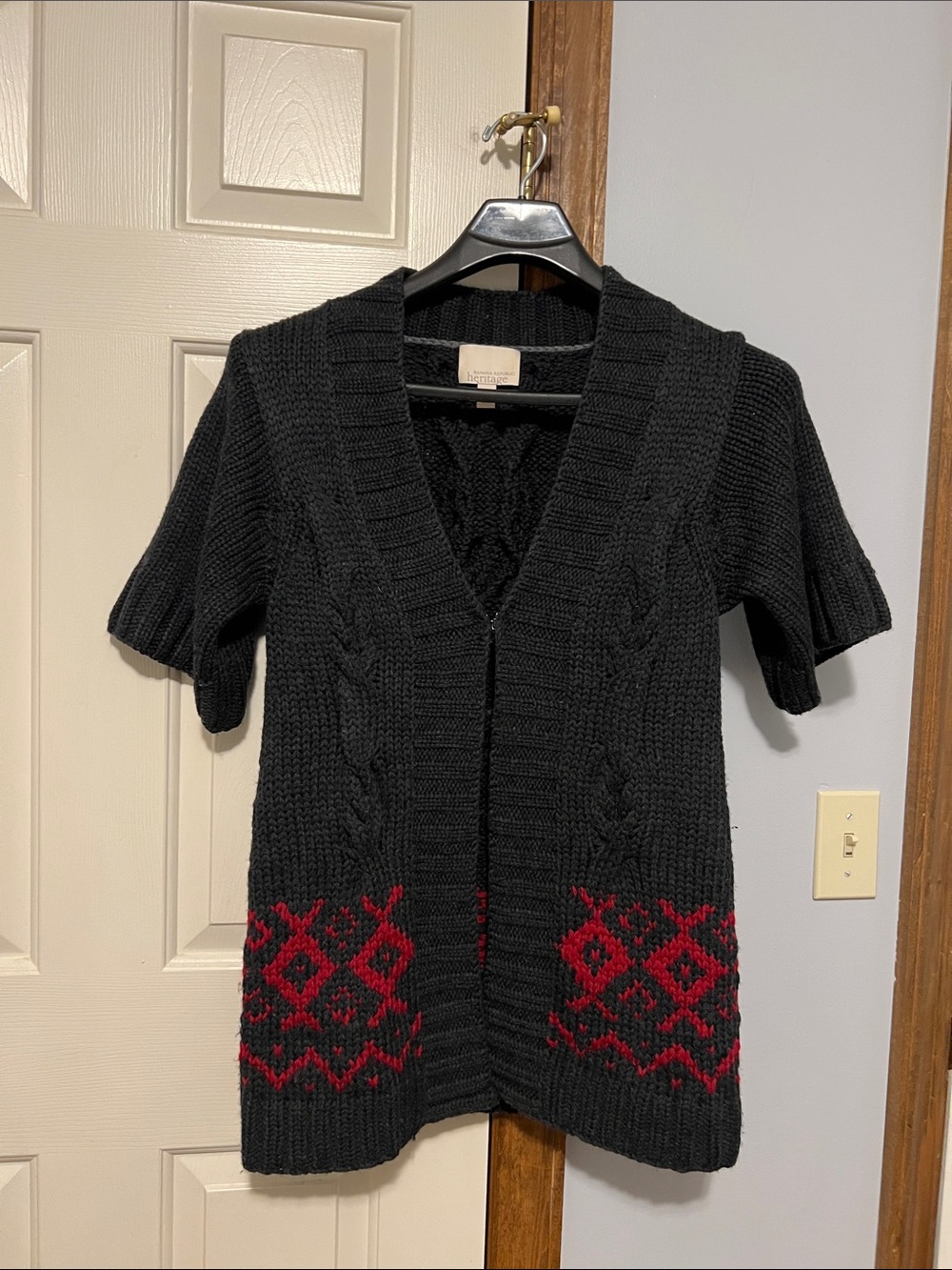 Banana Republic Black Short-Sleeve Cable Knit Cardigan with Red Accent